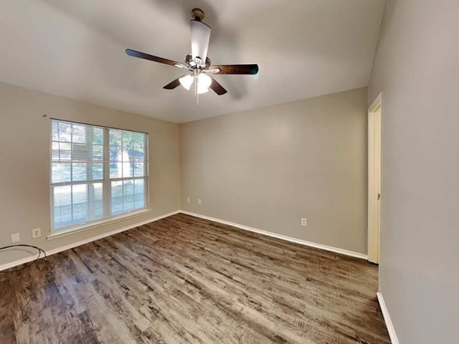 Foto del edificio - 4927 Vancouver Blvd