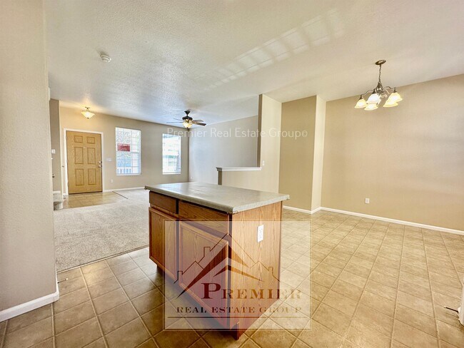 Foto del edificio - 7932 Sandy Springs Point