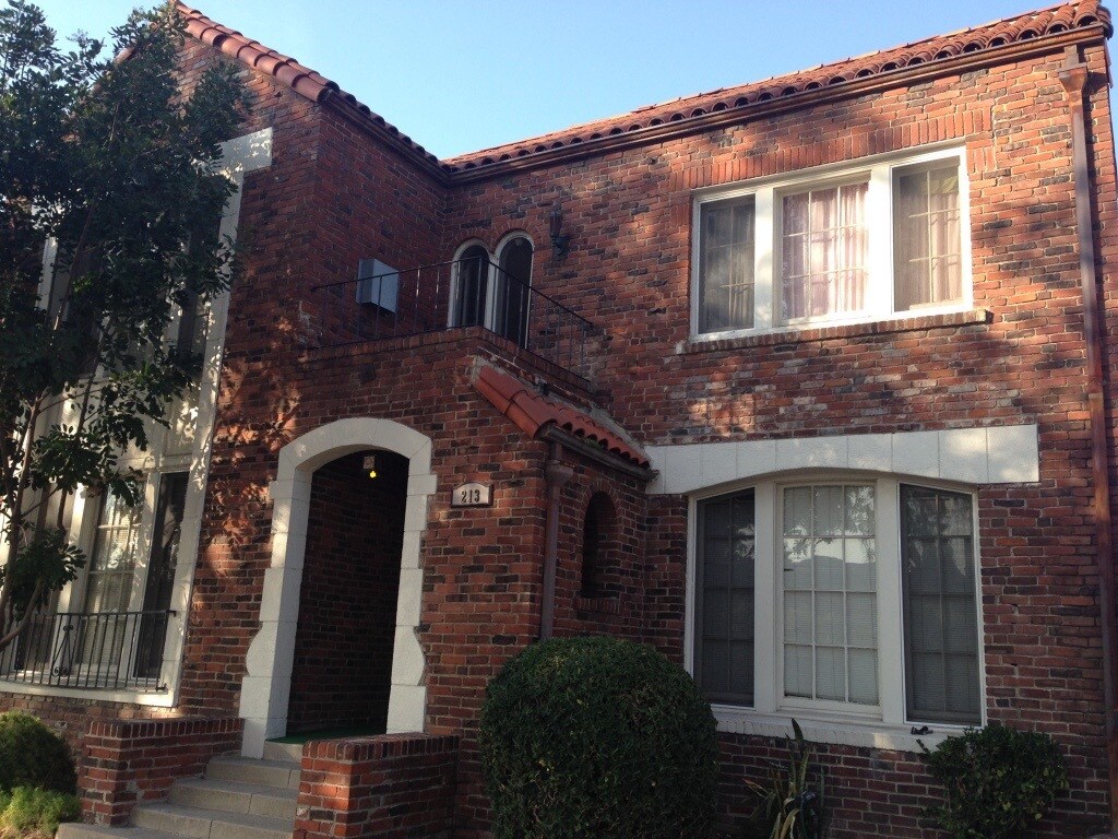 16-units charming brick building - 213 E Acacia Ave