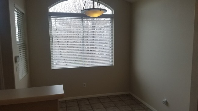 Dining Room Area - 8500 E Jefferson Ave