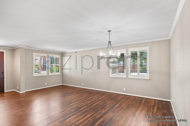 Foto del edificio - 19 Lowell Ct