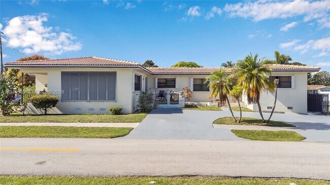 Foto del edificio - 600 SW 8th St