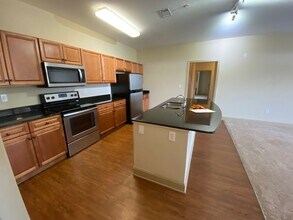 Building Photo - 1732 Muscovy Wy