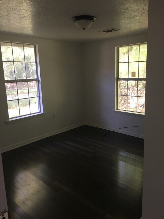 Foto del edificio - 902 N 27th St