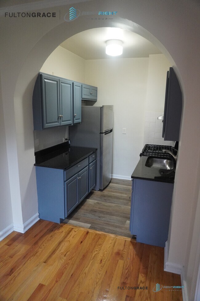 Foto del edificio - 426 W Briar Pl
