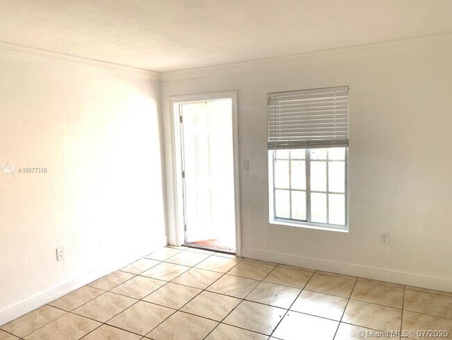 Foto del edificio - 835 NW 2nd St