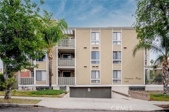 Building Photo - 1166 Rosedale Ave