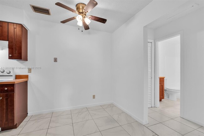 Building Photo - 1451 NW 19th St