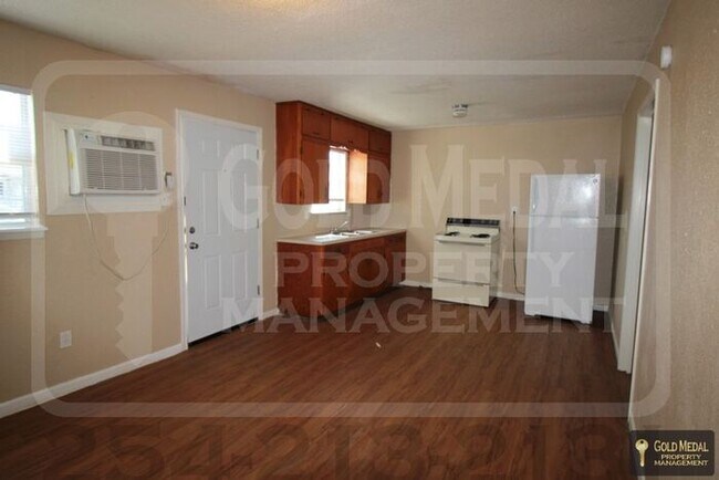 Foto del edificio - 926 JR Ct – Your Cozy Cove Retreat!