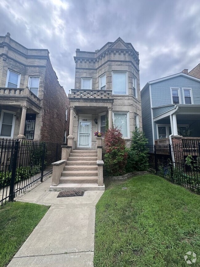 Building Photo - 5616 S Indiana Ave