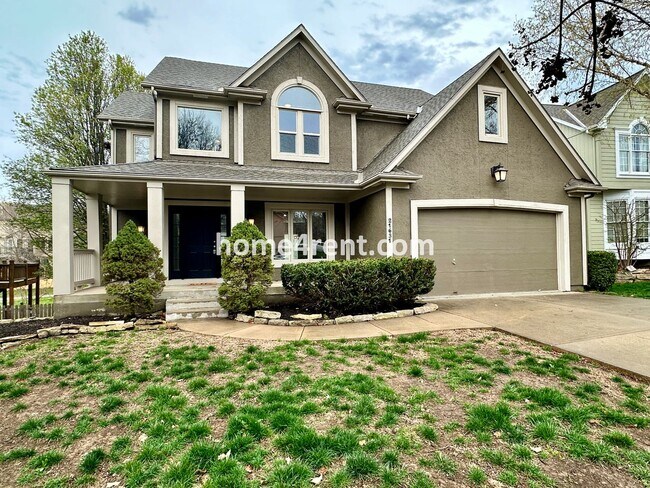 Building Photo - Luxury Lenexa Home w/ an Updated Kitchen, ...