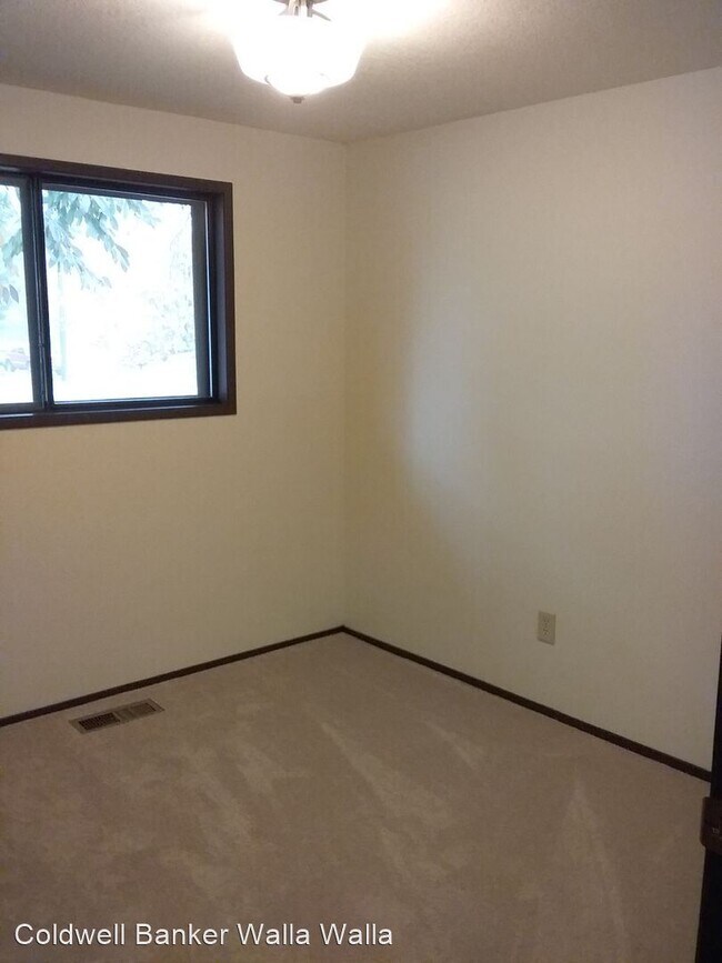 Foto del edificio - 3 br, 2 bath House - 334 Whitman