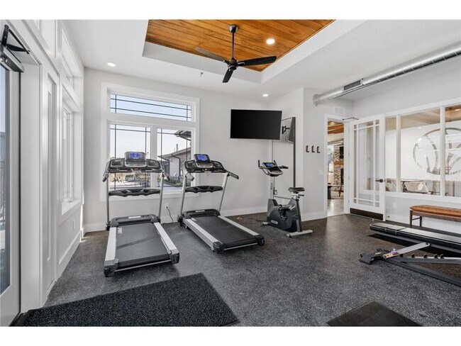 Foto del edificio - 5079 Lambert Ave NE