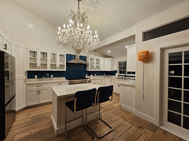 Photo - 301 Esplanade House