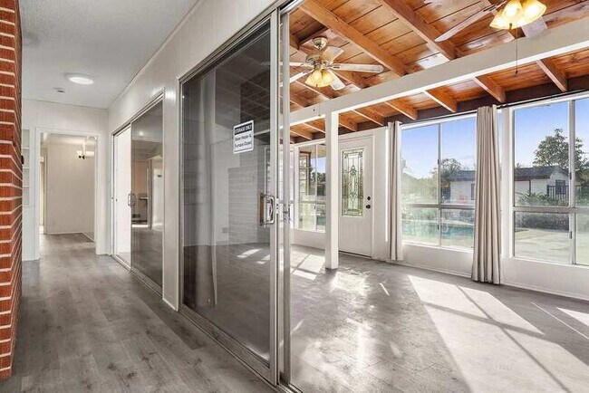 Foto del edificio - 590 N Cambridge St