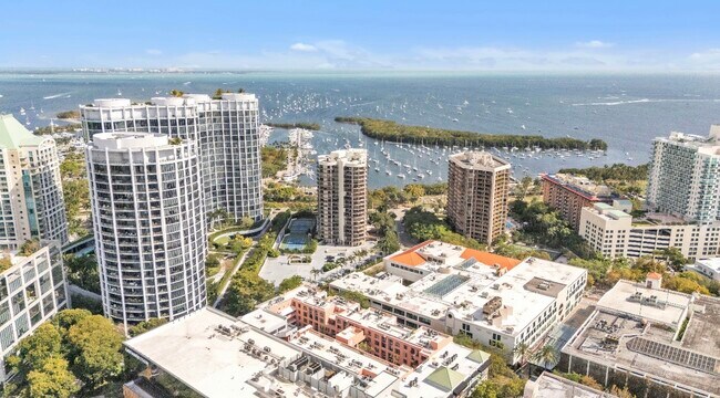 Foto del edificio - 2801 Florida Ave