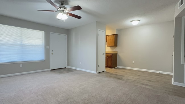 EP 1BED LIVING DINING KITCH.jpg - Eden Point Apartments