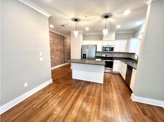 Foto del edificio - 26 N McLean Blvd
