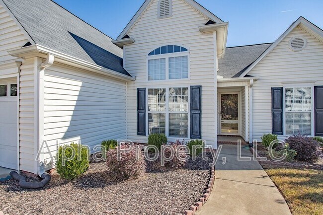 Building Photo - 112 Crown Empire Ct