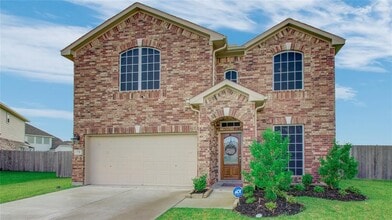 Building Photo - 231 San Jacinto Dr