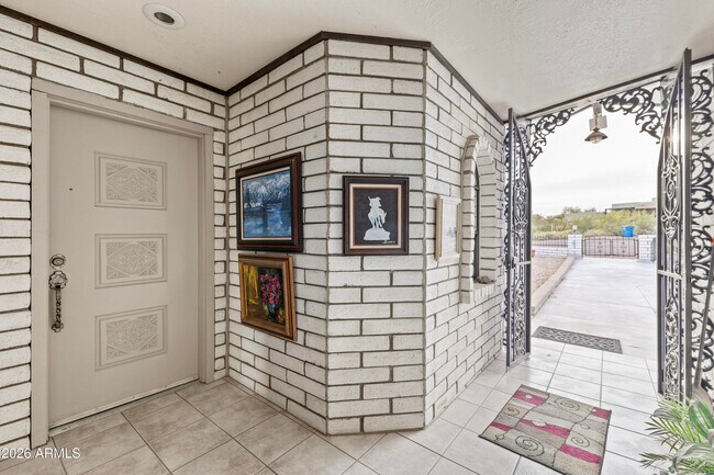 Foto del edificio - 322 N Cleopatra St