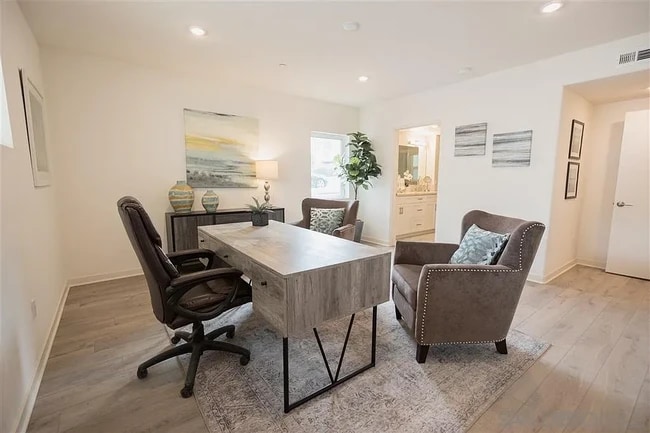 Building Photo - 3128 Canon St