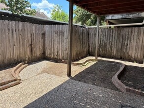 Building Photo - 13026 Trail Hollow Dr
