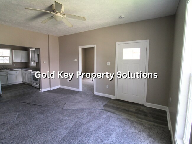 Building Photo - COMING SOON!! 3 BR 1 BA House with New Car...