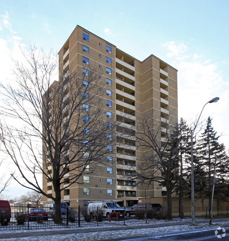 Building Photo - Grand Ravine Apartments