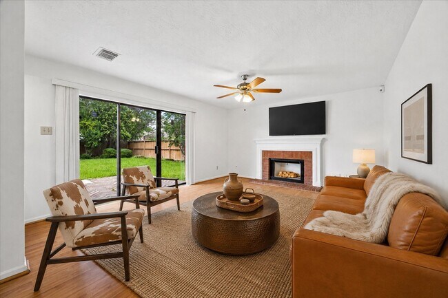 Building Photo - 15251 Kelbrook Dr