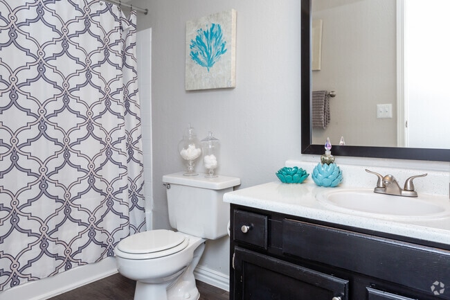 1BR,1BA-700SF - Water Ridge Apartments