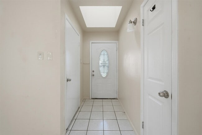 Foto del edificio - 13723 Smokey Trail Dr