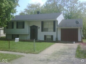 Building Photo - 8803 Balboa Ct