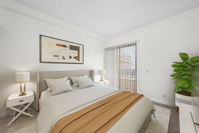 Interior Photo - Diplomat Apartments