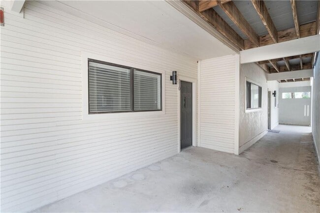 Building Photo - 2605 Enfield Rd