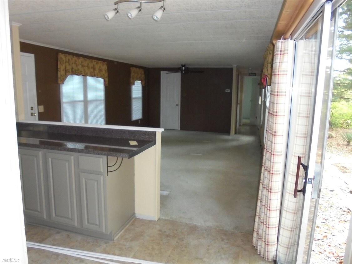 Building Photo - 43 Big Horn Dr