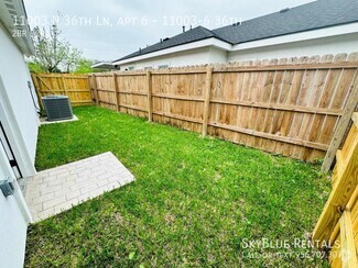 Building Photo - 11003 N 36th Ln