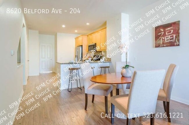 Building Photo - 8620 Belford Ave