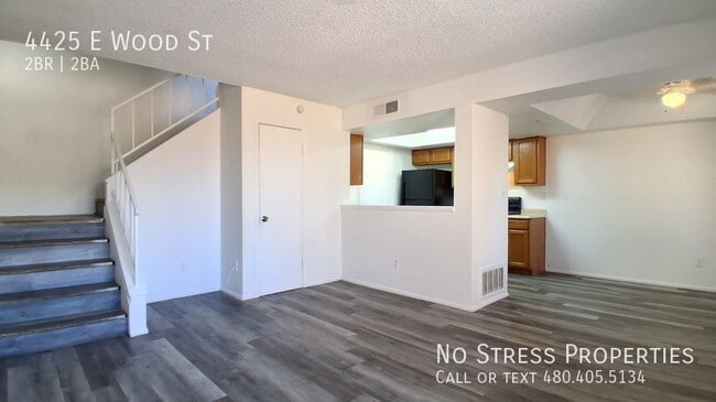 Building Photo - 4425 E Wood St