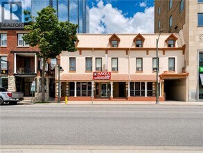 Building Photo - 426 Clarence St