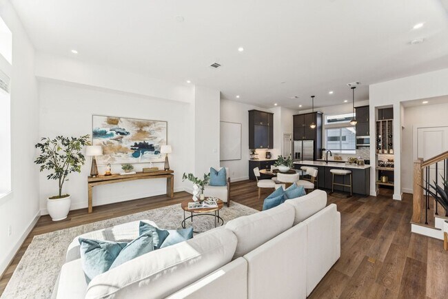 Foto del edificio - 2125 Hoskins Dr