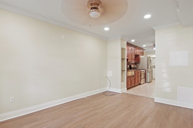 Foto del edificio - 2740 S Troy St