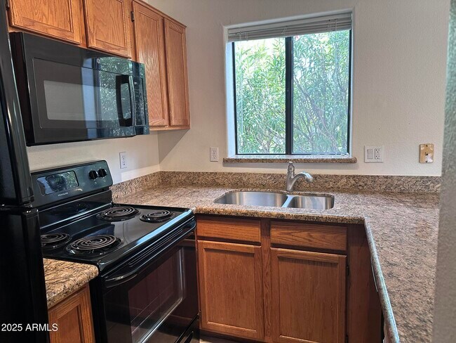Foto del edificio - 13636 N Saguaro Blvd