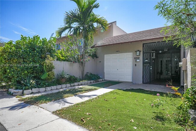 Foto del edificio - 8302 SW 103rd Ave