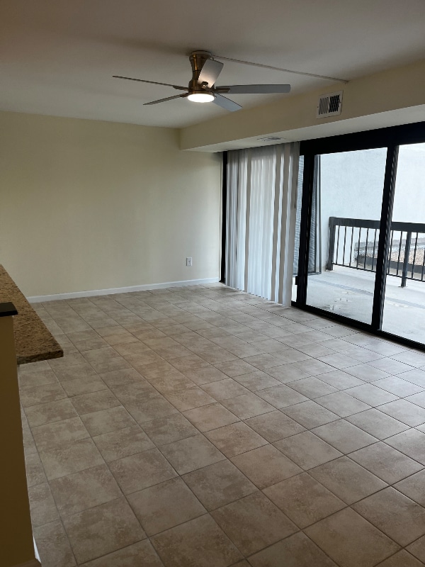 Foto del edificio - 3558 Shore Dr
