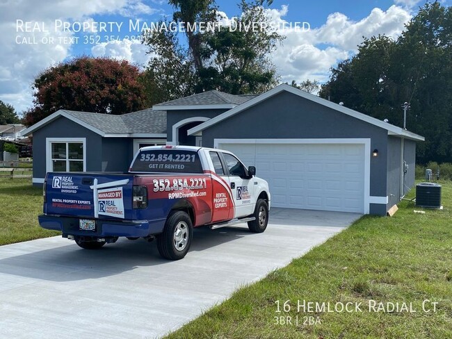 Foto del edificio - Custom Home - Desirable SE Ocala Neighborh...