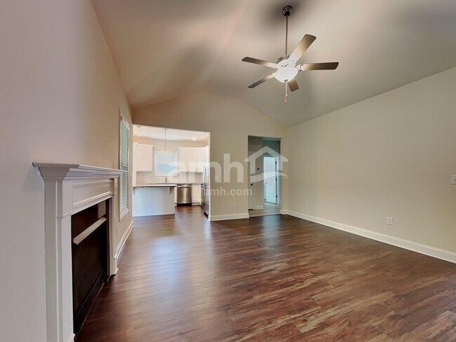 Foto del edificio - 104 White Ash Ln