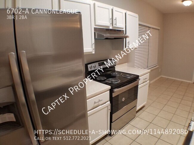 Building Photo - Recently Redone 3 Bed 2.5 Duplex Feels lik...