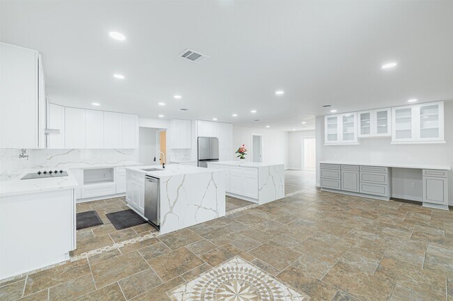 Foto del edificio - 10055 Larston St