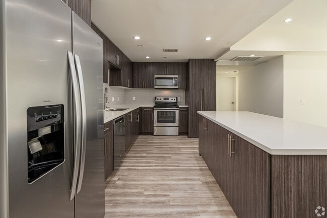 Building Photo - The Luxe Residential
